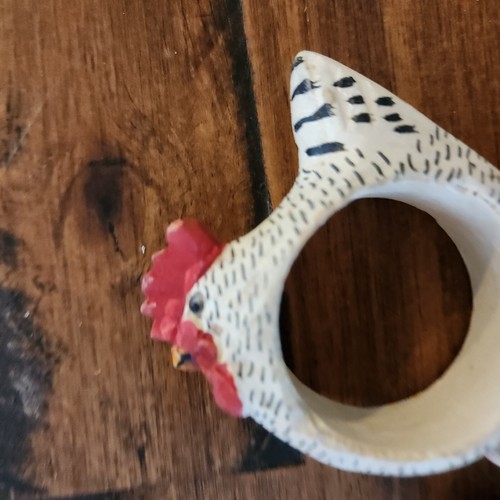 Vintage Wooden Handpainted Napkin Rings Farmhouse Decor chicken roosters set - Picture 4 of 5