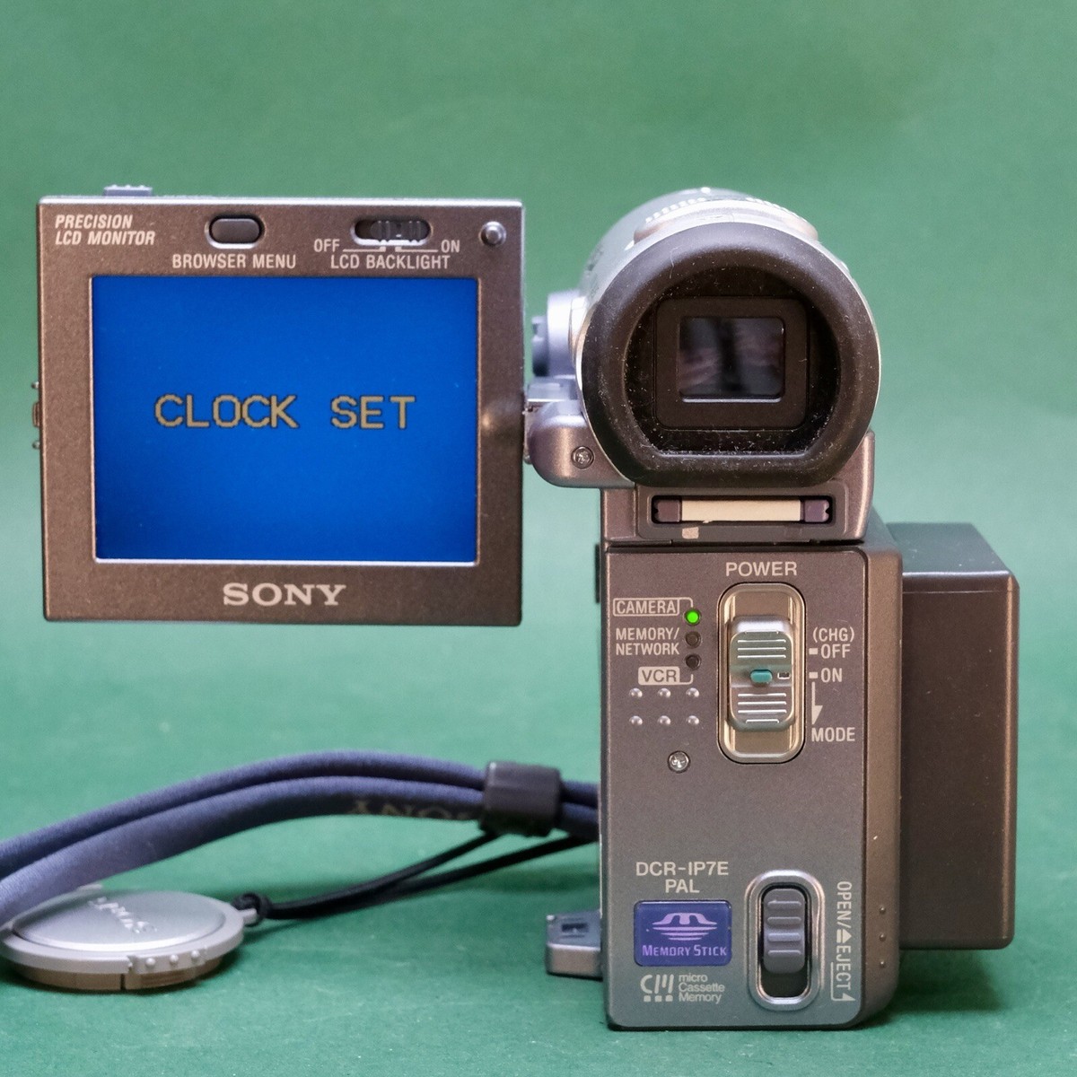 Sony PAL MicroMV Handycam Camcorder DCR-IP7E Y2k nostalgic dcr