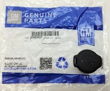 New GM USB Port Retainer With Cover For 10-14 Silverado Sierra Tahoe Suburban