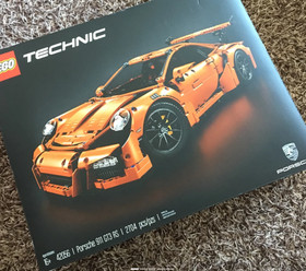 Lego 42056 Technic Porsche 911 GT3 RS 2704pcs Sealed MISB New Supercar Building
