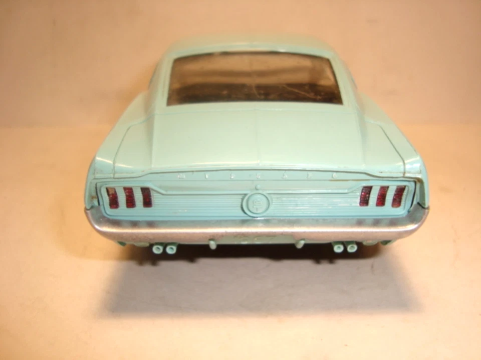 AMT 1967 Ford Mustang Fastback Philco Radio Dealer Promo Model Car - Image 4 of 4