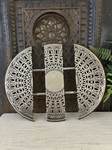 Vintage Pierced Silver Plated Expanding Trivet 10.25”-13.25” image 3