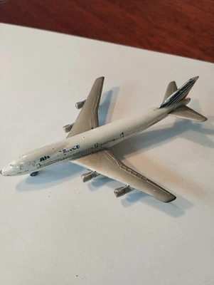 Flugzeugmodell Boeing 747 Air France gebraucht laut Fotos - Bild 1 von 2