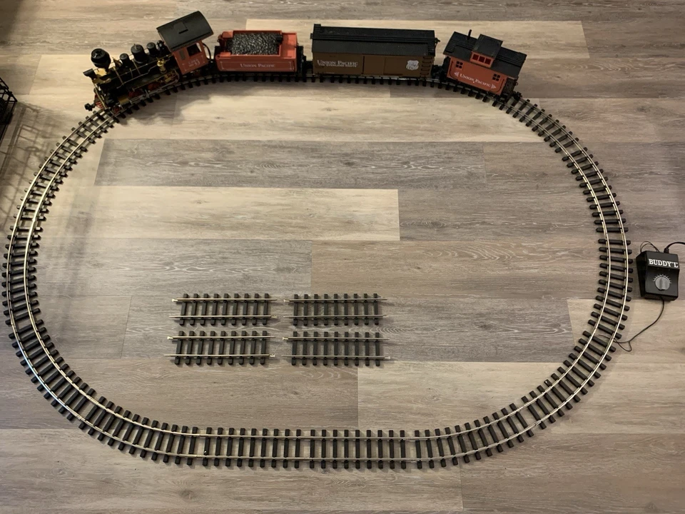 Buddy L G Scale Union Pacific 2-6-2 Locomotive Electric Train Set ***READ*** - Image 2 of 4