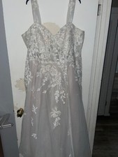 Davids Bridal Wedding Dress