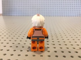 LEGO Star Wars Luke Skywalker Minifigure (X-Wing Pilot Suit) ~Sets 8129/9493