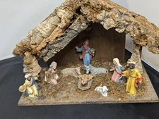 Vttg Italian Nativity Set 14 x 10 Manger Scene 9 Fixed Resin Figures Holy Family