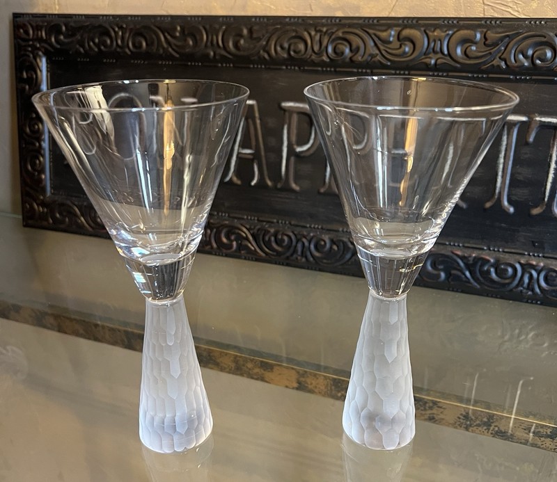 Artland Prescott Martini Glasses Frosted Honeycomb Hammered Stem 2 PC Glass Set