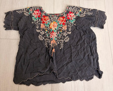 Johnny Was Embroidered Boho Tunic Top Floral Size M Gray