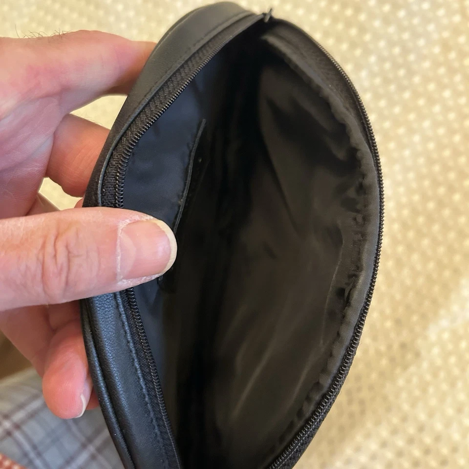 De colección Años 90 00 ETIENNE AIGNER Bolso de Cuero Negro Cartera Bolso sin asas Estuche de Maquillaje Foto 4 de 4