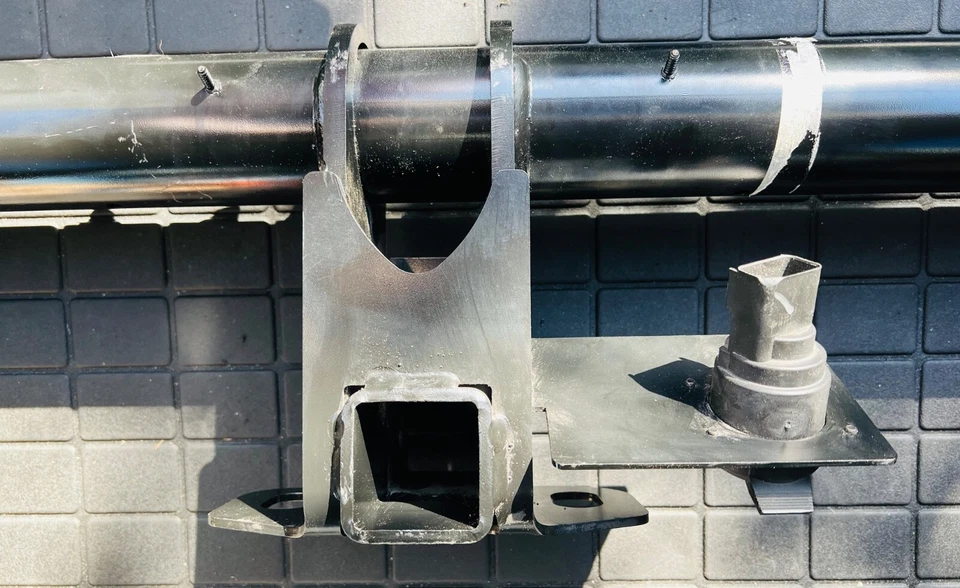 Enganche de remolque de remolque OEM Mercedes-Benz SUV para barra transversal de impacto modelo '20'-'25 Foto 2 de 4