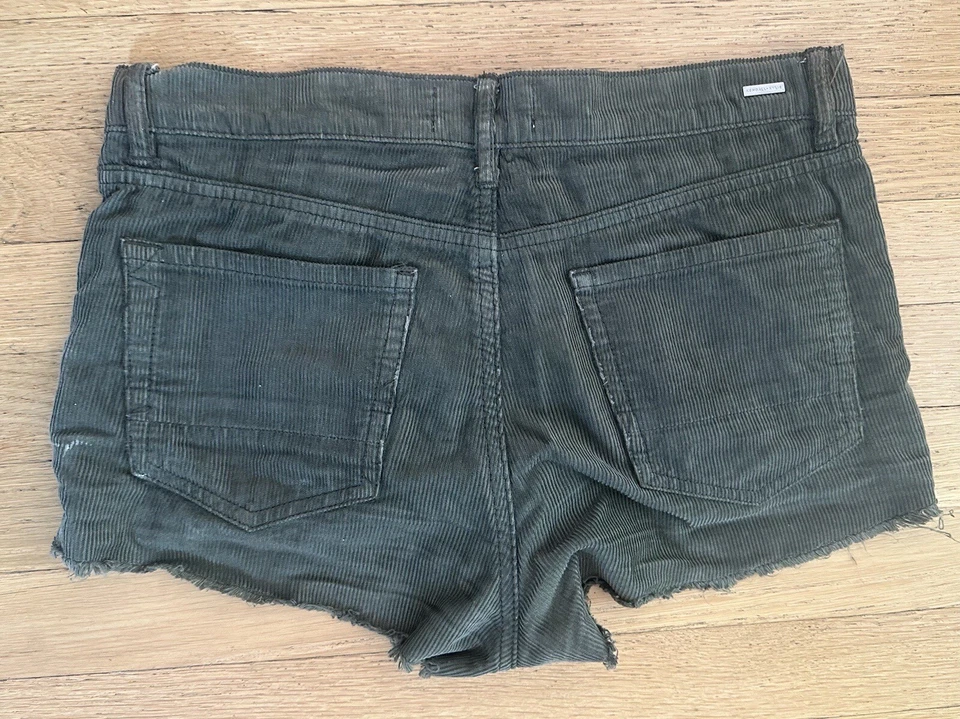 Pantalones Cortos Kendall & Kylie Mujer Talla 25 Color Verde Pana Corte Tiro Alto Foto 3 de 4