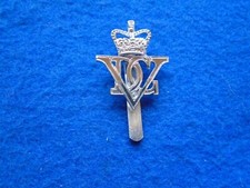 5TH ROYAL  INNISKILLING DRAGOON GUARDS ANODISED SILVER CAP BADGE, FIRMIN LONDON