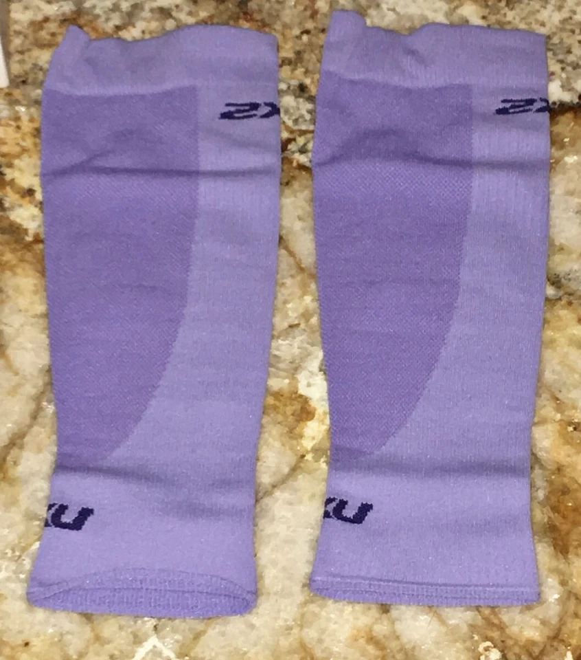 2XU Compression Performance Run Calf Sleeve Pair Lavender Running Mens Womens L - Image 3 of 4