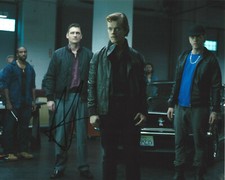 ALFIE ALLEN SIGNED AUTHENTIC 'JOHN WICK' 8x10 PHOTO COA ACTOR GAME OF THRONES