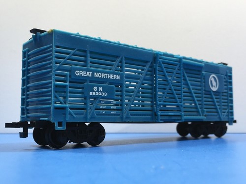 HO "Great Northern" 40' Livestock Cattle Freight Train / 582033 Blue Version #2 - Picture 7 of 12