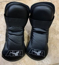 NEW Kids ATA Taekwondo Foot Protectors Instep Pads Sparring Gear Size Child 5