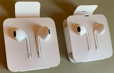 Original APPLE EarPods Lightning Wired Earphones Headphones iPhone