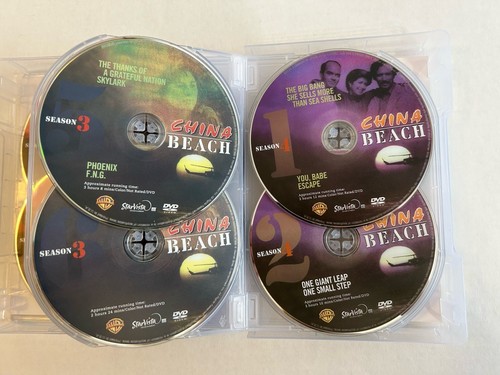 China Beach: the Complete Series 2014, 21-Disc box Set Including 2 Bonus Discs - Photo 15/20