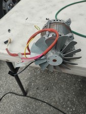 Laminadora de masa de doble paso de encimera Doyon DL18DP, motor de ventilador de polea de accionamiento de 18"