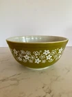Pyrex Spring Blossom Crazy Daisy #403 2.5 Liters Vintage Large Mixing Bowl