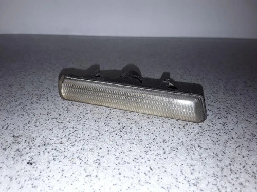 BMW 3 Touring E36 Kotflügelblinker vorne rechts 63137164491 1.60 33748014