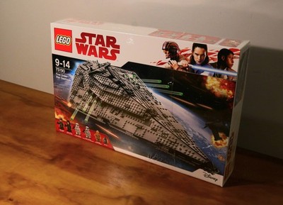 Brand new factory sealed LEGO Star Wars 75190 First Order Star Destroyer