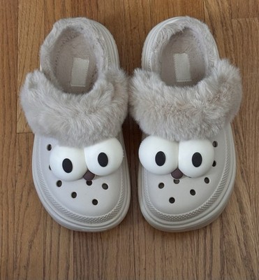 Crocs womens classic bae clog  - Lined With Eye Kibbutz Charms Womens 7