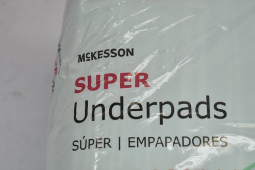 McKesson Incontinence Underpads Moderate Absorbency 30" x 30" UPMD3030 10 Pack - Picture 2 of 7
