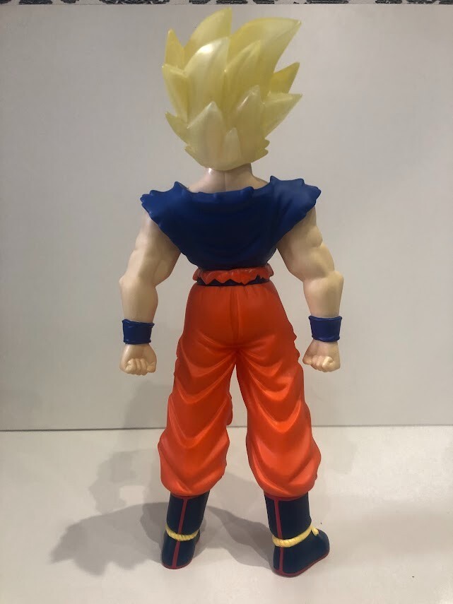 Picture 3 of 15