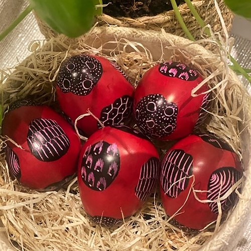 Soapstone Egg, 6cm, Single, Jungle Red - Picture 2 of 3