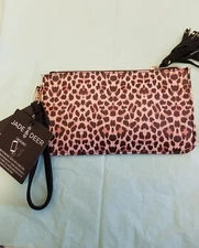 Charging Wristlet  -Leapord Print -New