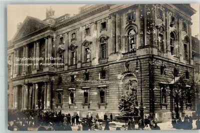 13967271 - 1000 Berlin Mitte Zerstoerungen am Marstall waehrend der