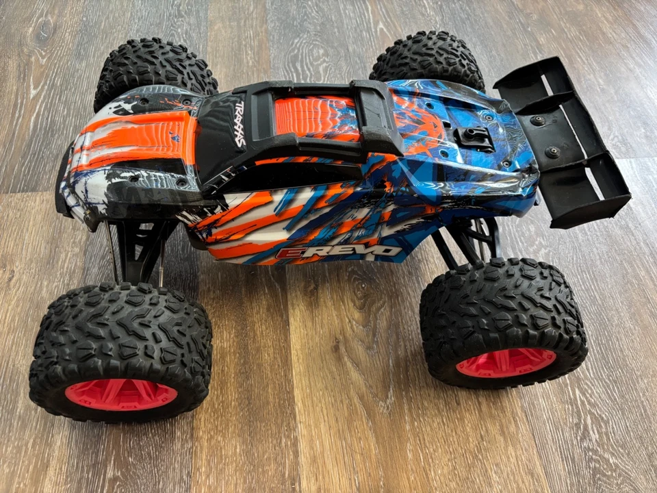 Traxxas E-Revo 2.0 VXL-6S TSM Brushless Monster Truck - Image 2 of 4
