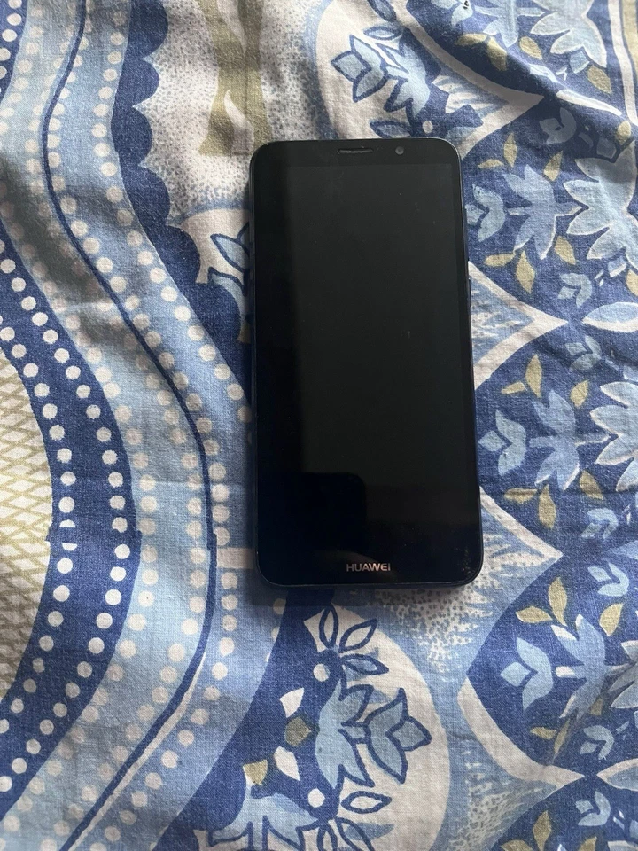 Huawei Y5 (2019) - 16 GB - Midnight Black (Sbloccato) (Dual SIM) - Immagine 3 di 4
