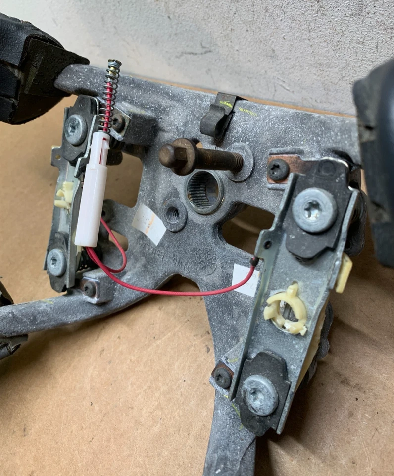 Volante interior para camioneta Chevy GMC Silverado Sierra 1995-1999 Foto 4 de 4