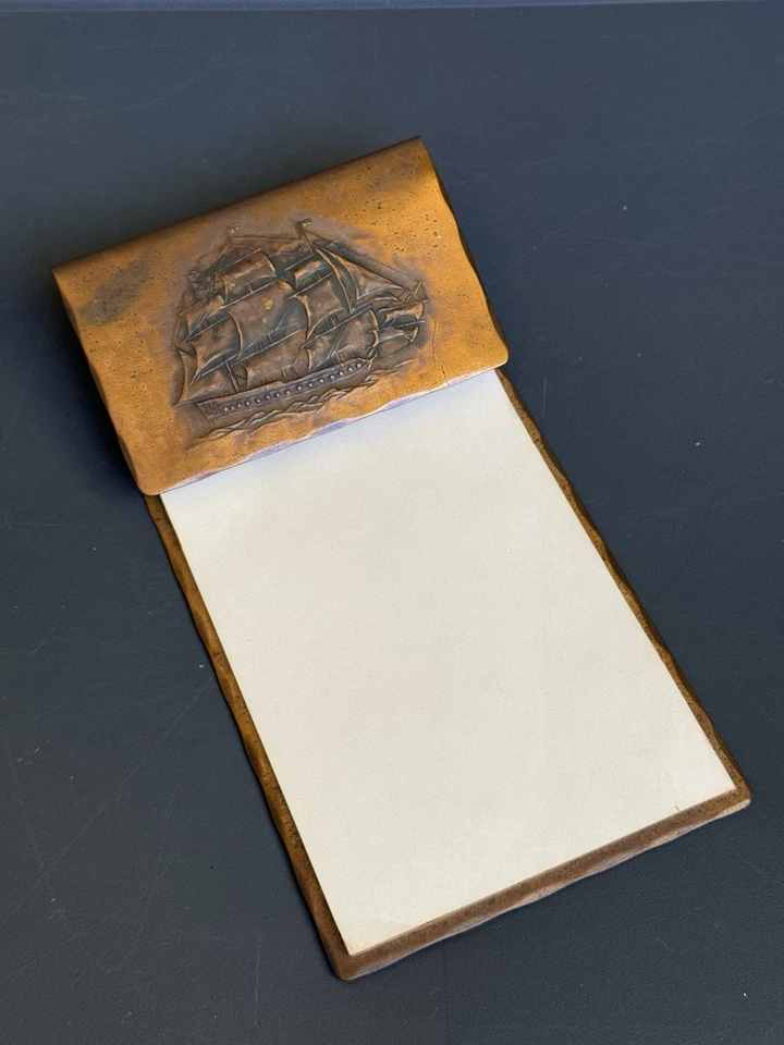 Vintage DeMARSH FORGE Hammered Art Metal Bronze Desk Notepad Holder - Image 2 of 4