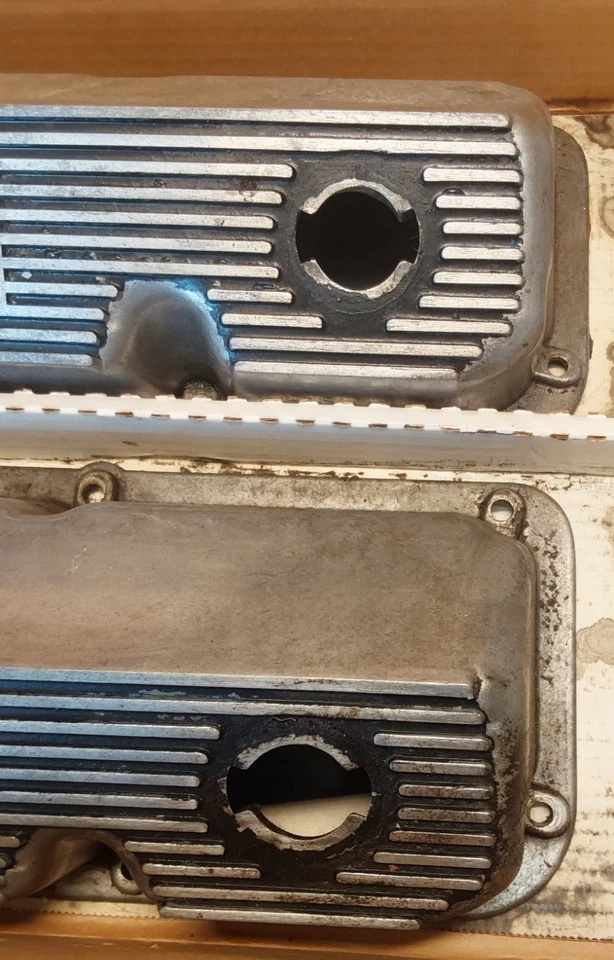 FORD - P/N 7214 - ALUMINUM VALVE COVERS PAIR WEIAND - Image 2 of 4