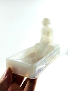 Delivery Date Information Customized Products Antique S Deco Chair Femme Irise Lait Verre Charleston Soap Dish With Long Term Warranty Www Neumaticosdelmenico Com