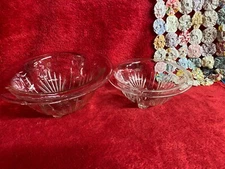 2 Vtg Rolled Edge Nesting Mixing Bowls w Pedestal Bottom Clear Cut Glass Design