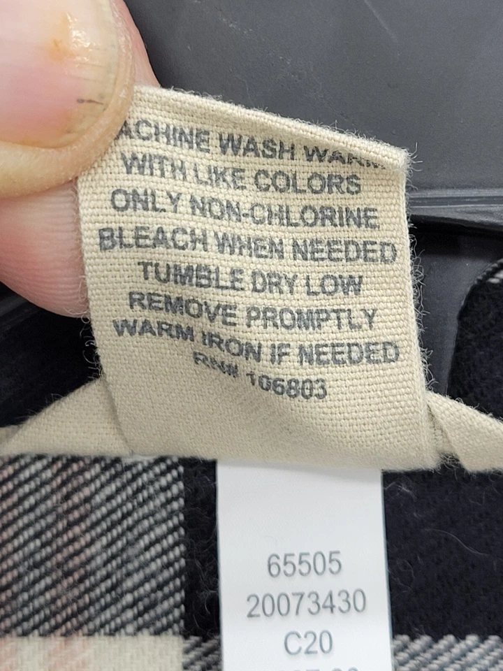 Duluth Trading Shirt Mens Large Black Tan Plaid Flannel Long Sleeve Button Up - Image 4 of 4