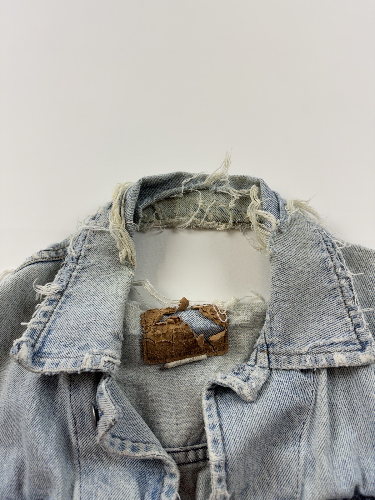 Vintage Gap Denim Jacket Men’s Medium Blue Jean Trucker Distressed Made in USA image 8