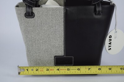 STAUD Ida Mini キャンバス&レザー トートバッグ STAUD Ida Mini canvas and leather tote | THE OUTNET