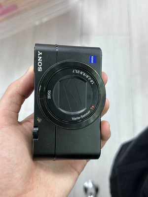 Sony Cyber-Shot RX100 VA 20.1 MP DSC-RX100 M5A Digital Camera 2.9x Zoom 85%New
