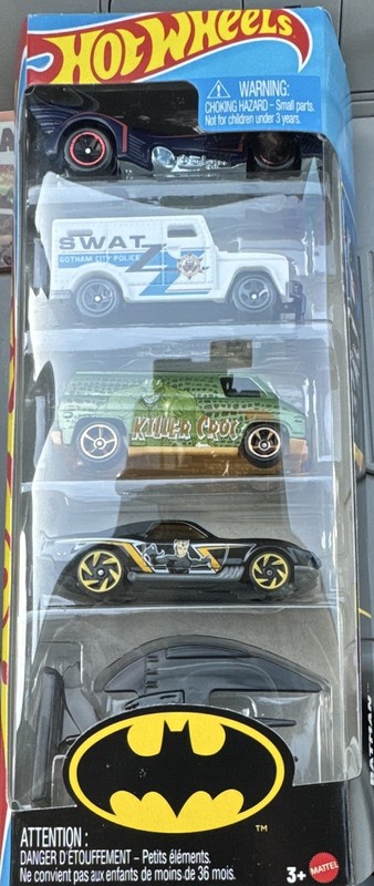 Hot Wheels Batman Series 5-Pack Diecast Cars 1:64 (Includes SWAT Truck)