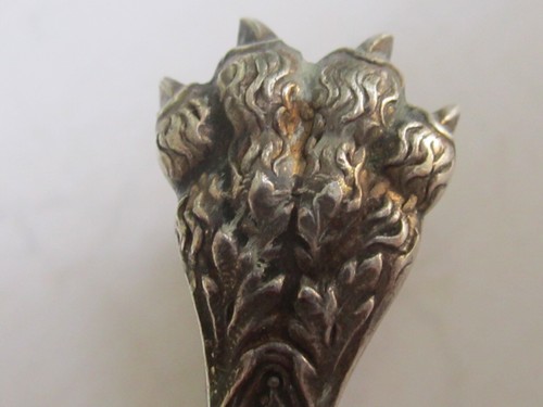 Antiguas correas francesas de azúcar con pata de león marcadas con plata 950, L 12 cm - Imagen 2 de 10