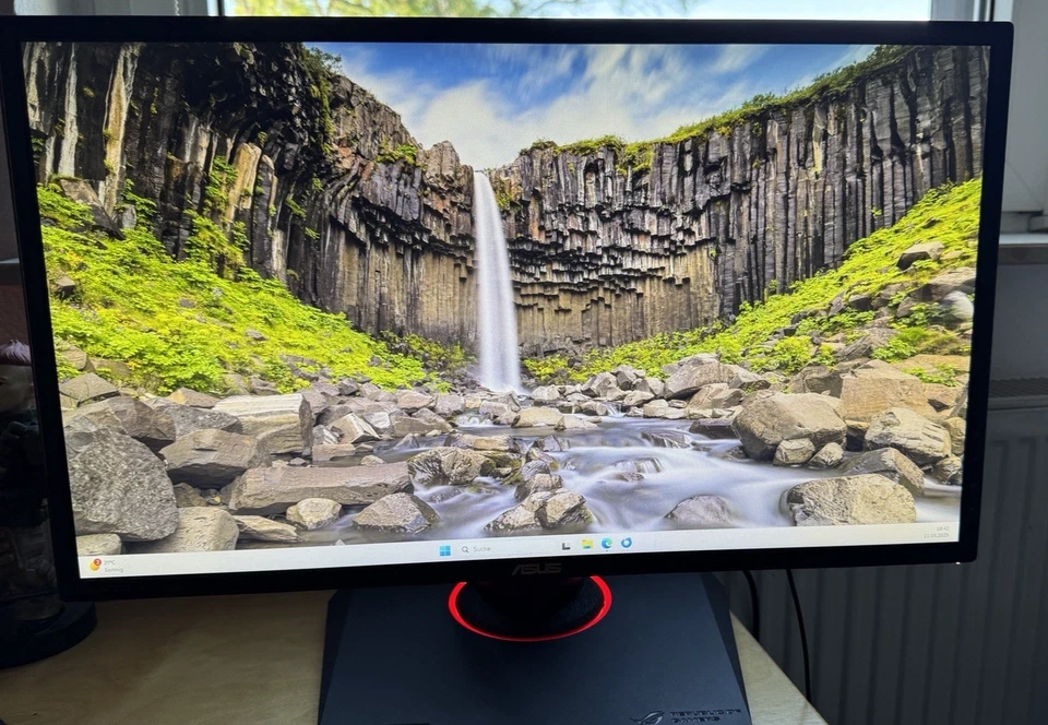 Asus Rog Swift 24" PG248Q Esports Gaming Monitor - Bild 4 von 4