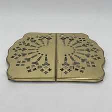Vintage Expandable Footed Hot Plate Trivet 10”-13”