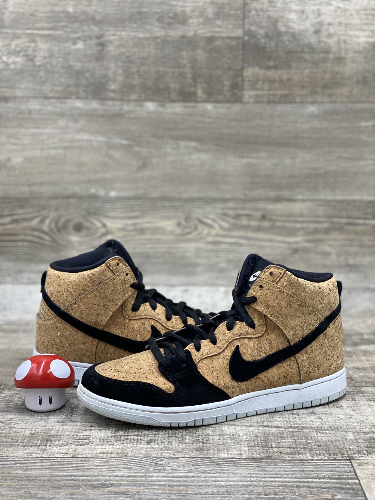 nike sb dunk cork