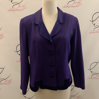 BG Bahari Group.  Size 14P.  USA.  Crepe Jacket.  Satin Lapel and Bindings. B27.